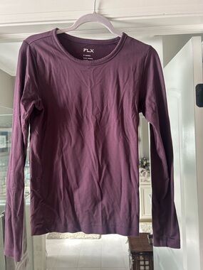 Women’s Long-Sleeve Ribbed Top - Plum
